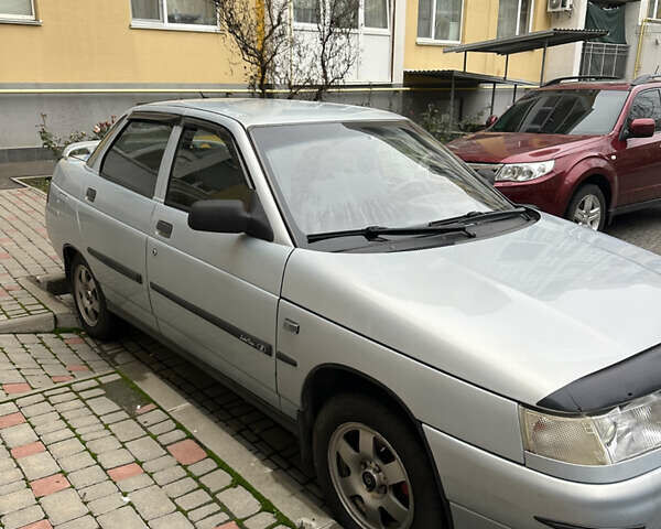 Серый ВАЗ 2110, объемом двигателя 1.5 л и пробегом 147 тыс. км за 1950 $, фото 1 на Automoto.ua
