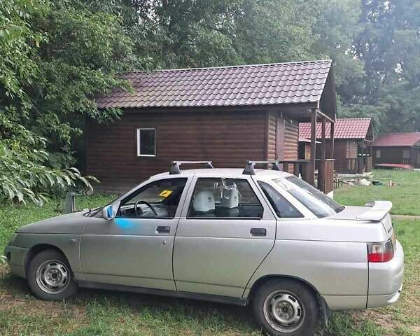Серый ВАЗ 2110, объемом двигателя 1.5 л и пробегом 204 тыс. км за 2000 $, фото 3 на Automoto.ua