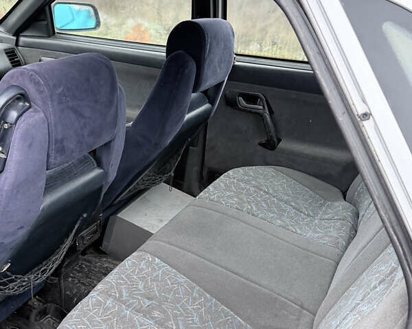 Сірий ВАЗ 2110, об'ємом двигуна 1.5 л та пробігом 220 тис. км за 1200 $, фото 4 на Automoto.ua