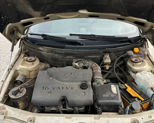 Серый ВАЗ 2110, объемом двигателя 1.6 л и пробегом 115 тыс. км за 1900 $, фото 5 на Automoto.ua