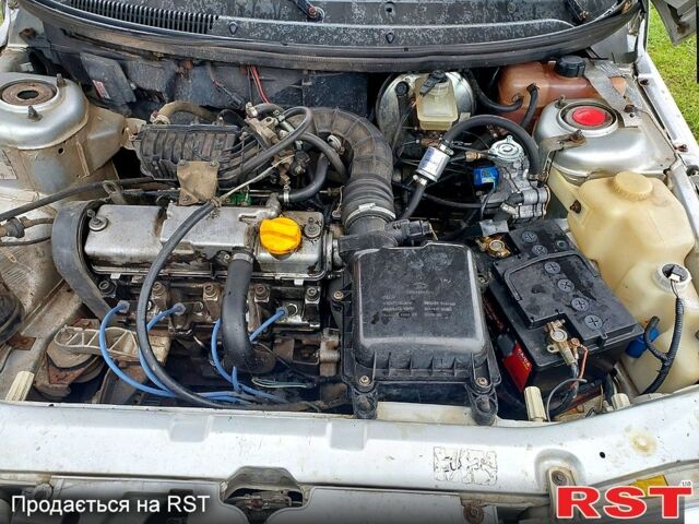 Серый ВАЗ 2110, объемом двигателя 1.6 л и пробегом 220 тыс. км за 1450 $, фото 6 на Automoto.ua