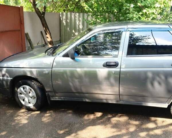 Сірий ВАЗ 2110, об'ємом двигуна 1.6 л та пробігом 198 тис. км за 2000 $, фото 2 на Automoto.ua