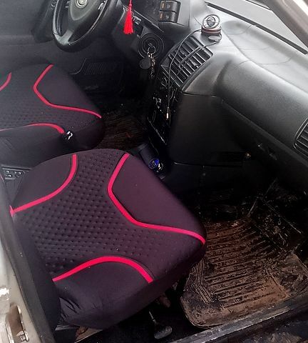 Серый ВАЗ 2110, объемом двигателя 1.6 л и пробегом 360 тыс. км за 2000 $, фото 3 на Automoto.ua