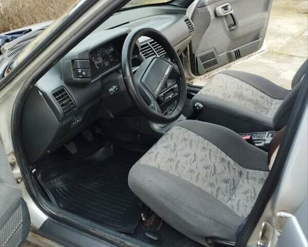 Серый ВАЗ 2110, объемом двигателя 1.6 л и пробегом 170 тыс. км за 1200 $, фото 7 на Automoto.ua