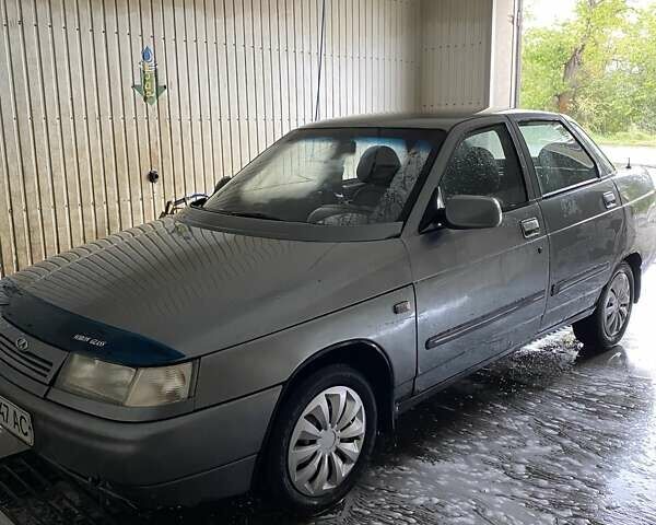 Сірий ВАЗ 2110, об'ємом двигуна 1.6 л та пробігом 215 тис. км за 2390 $, фото 10 на Automoto.ua