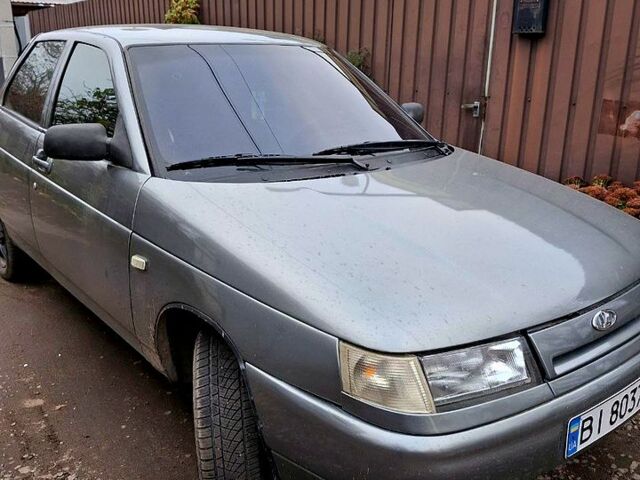 Серый ВАЗ 2110, объемом двигателя 1.6 л и пробегом 180 тыс. км за 2000 $, фото 2 на Automoto.ua