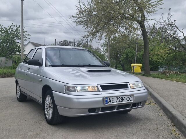 Сірий ВАЗ 2110, об'ємом двигуна 1 л та пробігом 100 тис. км за 1950 $, фото 4 на Automoto.ua