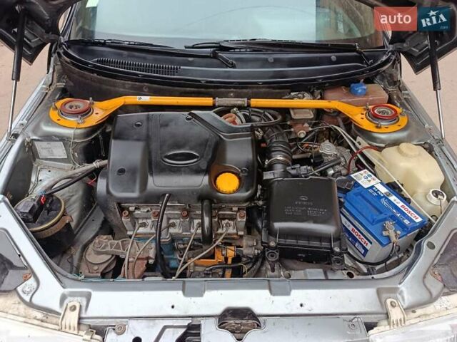 Серый ВАЗ 2110, объемом двигателя 1.6 л и пробегом 178 тыс. км за 1999 $, фото 1 на Automoto.ua