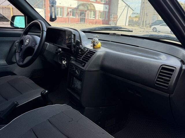 Серый ВАЗ 2110, объемом двигателя 1.6 л и пробегом 245 тыс. км за 2500 $, фото 9 на Automoto.ua