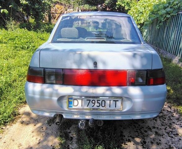 Серый ВАЗ 2110, объемом двигателя 1.6 л и пробегом 366 тыс. км за 1999 $, фото 13 на Automoto.ua