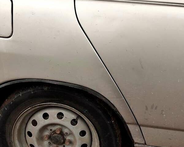 ВАЗ 2110 2005 у Мерефа на Automoto.ua Сірий ВАЗ 2110, об'ємом двигуна 1.6 л та пробігом 202 тис. км за 1800 $, фото 3 на Automoto.ua