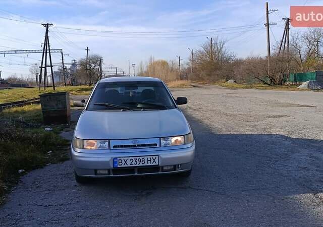 Серый ВАЗ 2110, объемом двигателя 1.6 л и пробегом 215 тыс. км за 1600 $, фото 4 на Automoto.ua