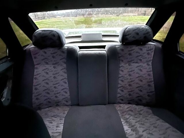 Серый ВАЗ 2110, объемом двигателя 1.6 л и пробегом 345 тыс. км за 2000 $, фото 9 на Automoto.ua