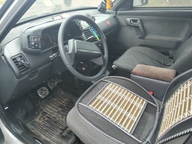 Серый ВАЗ 2110, объемом двигателя 0 л и пробегом 200 тыс. км за 1250 $, фото 5 на Automoto.ua