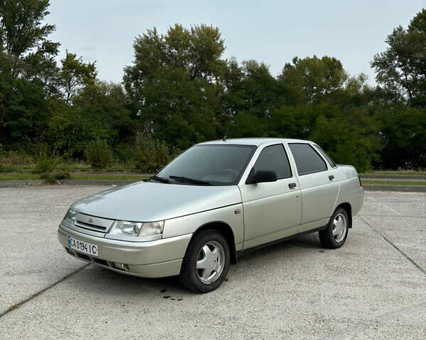 Серый ВАЗ 2110, объемом двигателя 1.6 л и пробегом 115 тыс. км за 1900 $, фото 3 на Automoto.ua