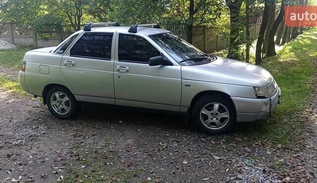 Серый ВАЗ 2110, объемом двигателя 1.6 л и пробегом 340 тыс. км за 1250 $, фото 1 на Automoto.ua