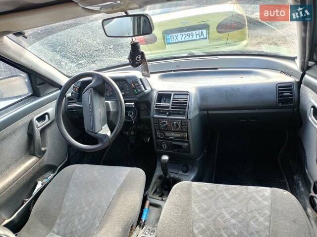 Серый ВАЗ 2110, объемом двигателя 1.6 л и пробегом 160 тыс. км за 950 $, фото 4 на Automoto.ua