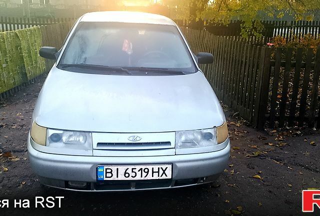 Серый ВАЗ 2110, объемом двигателя 1.6 л и пробегом 360 тыс. км за 2000 $, фото 5 на Automoto.ua