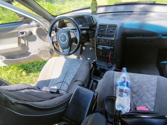 Серый ВАЗ 2110, объемом двигателя 1.6 л и пробегом 366 тыс. км за 1999 $, фото 5 на Automoto.ua