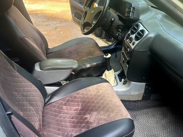 Сірий ВАЗ 2110, об'ємом двигуна 1.6 л та пробігом 361 тис. км за 2200 $, фото 2 на Automoto.ua