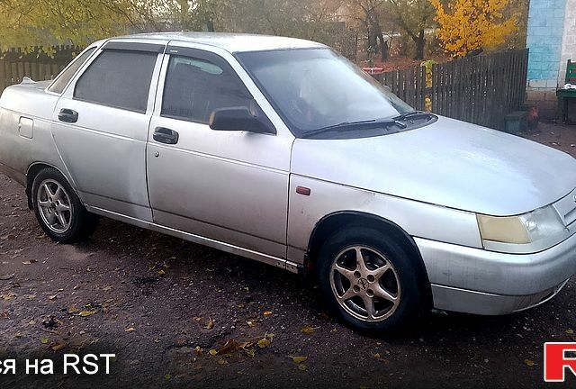 Серый ВАЗ 2110, объемом двигателя 1.6 л и пробегом 360 тыс. км за 2000 $, фото 2 на Automoto.ua