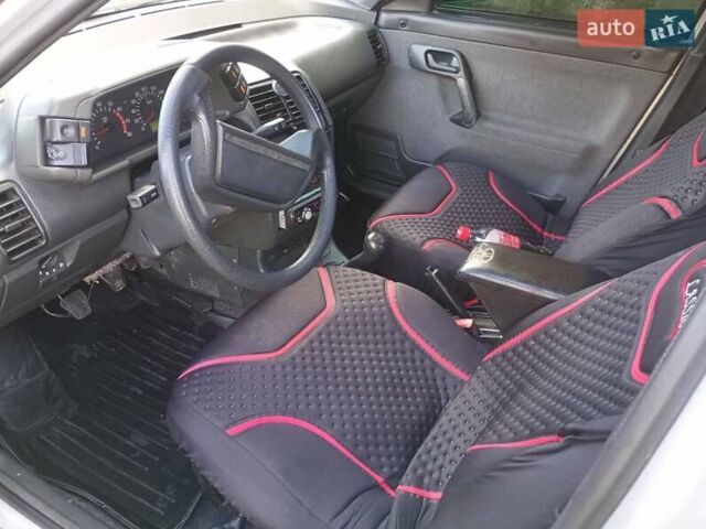 Серый ВАЗ 2110, объемом двигателя 1.6 л и пробегом 215 тыс. км за 1600 $, фото 16 на Automoto.ua