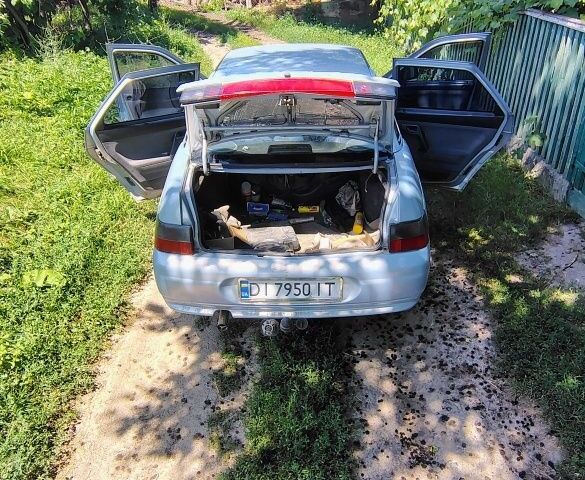Серый ВАЗ 2110, объемом двигателя 1.6 л и пробегом 366 тыс. км за 1999 $, фото 2 на Automoto.ua