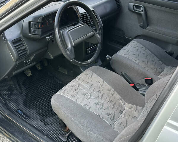 Сірий ВАЗ 2110, об'ємом двигуна 1.6 л та пробігом 201 тис. км за 1400 $, фото 11 на Automoto.ua