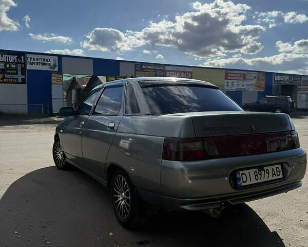 Серый ВАЗ 2110, объемом двигателя 1.6 л и пробегом 245 тыс. км за 2000 $, фото 5 на Automoto.ua