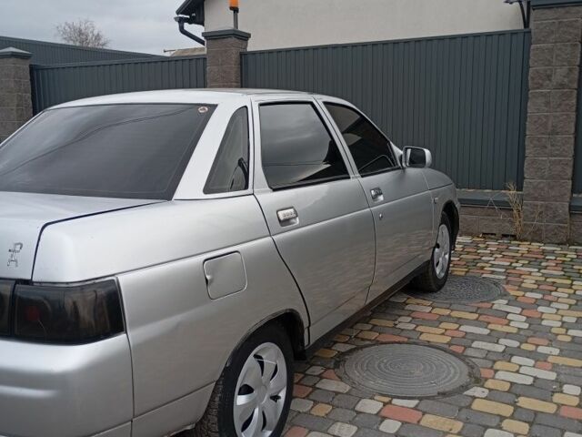 Сірий ВАЗ 2110, об'ємом двигуна 1.6 л та пробігом 265 тис. км за 1600 $, фото 4 на Automoto.ua