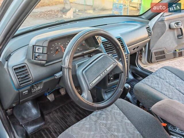 Сірий ВАЗ 2110, об'ємом двигуна 1.6 л та пробігом 70 тис. км за 3600 $, фото 14 на Automoto.ua