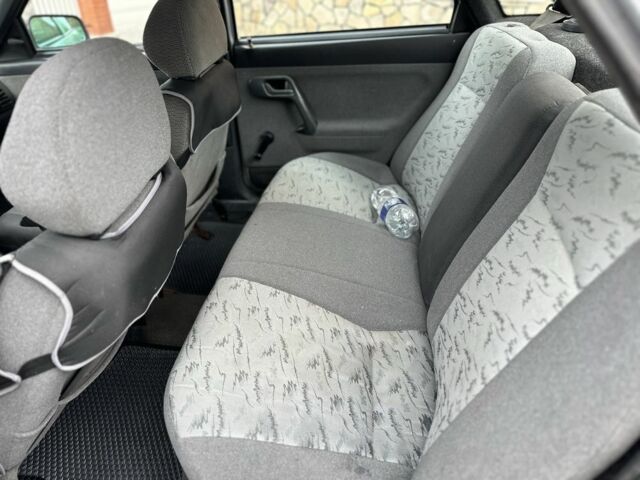 Серый ВАЗ 2110, объемом двигателя 1.6 л и пробегом 180 тыс. км за 1800 $, фото 5 на Automoto.ua