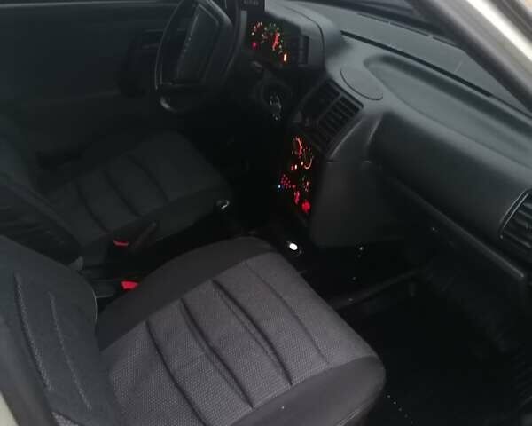 Серый ВАЗ 2110, объемом двигателя 1.6 л и пробегом 245 тыс. км за 1450 $, фото 3 на Automoto.ua