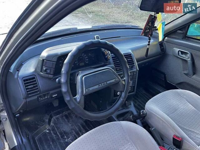 Серый ВАЗ 2110, объемом двигателя 1.6 л и пробегом 315 тыс. км за 1450 $, фото 9 на Automoto.ua