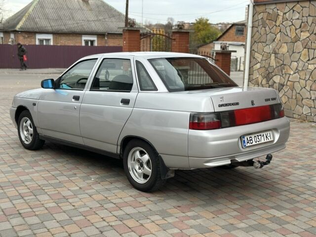 Серый ВАЗ 2110, объемом двигателя 1.6 л и пробегом 180 тыс. км за 1800 $, фото 3 на Automoto.ua