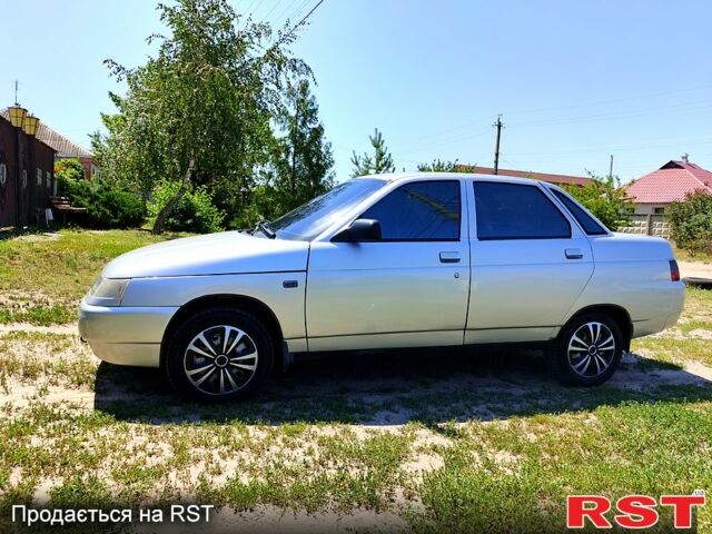 Серый ВАЗ 2110, объемом двигателя 1.6 л и пробегом 221 тыс. км за 2550 $, фото 1 на Automoto.ua