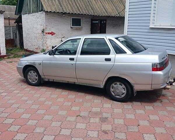 Серый ВАЗ 2110, объемом двигателя 1.6 л и пробегом 200 тыс. км за 1200 $, фото 1 на Automoto.ua