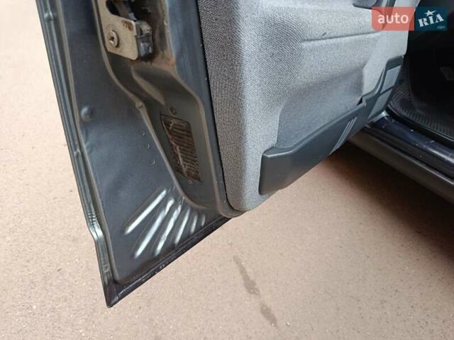 Серый ВАЗ 2110, объемом двигателя 1.6 л и пробегом 178 тыс. км за 1999 $, фото 22 на Automoto.ua