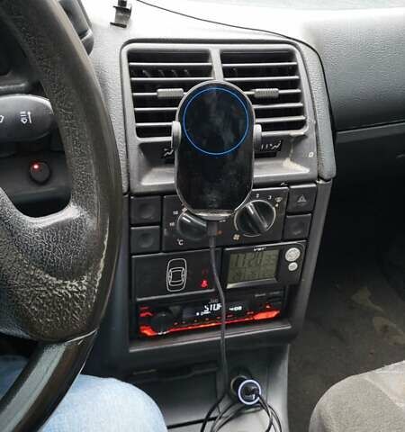 Сірий ВАЗ 2110, об'ємом двигуна 1.6 л та пробігом 177 тис. км за 1500 $, фото 7 на Automoto.ua