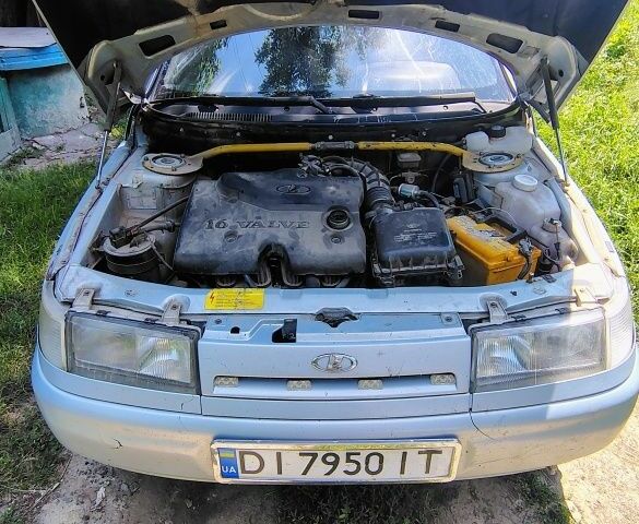 Серый ВАЗ 2110, объемом двигателя 1.6 л и пробегом 366 тыс. км за 1999 $, фото 7 на Automoto.ua