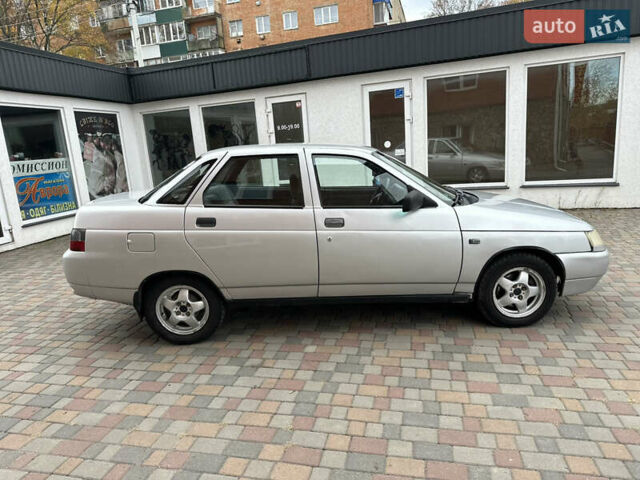 ВАЗ 2110 2005 у Жмеренке на Automoto.ua Сірий ВАЗ 2110, об'ємом двигуна 1.6 л та пробігом 180 тис. км за 1800 $, фото 2 на Automoto.ua