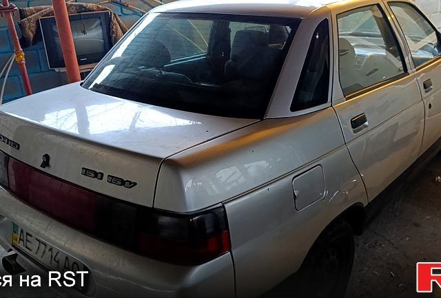 Сірий ВАЗ 2110, об'ємом двигуна 1.6 л та пробігом 229 тис. км за 1700 $, фото 6 на Automoto.ua