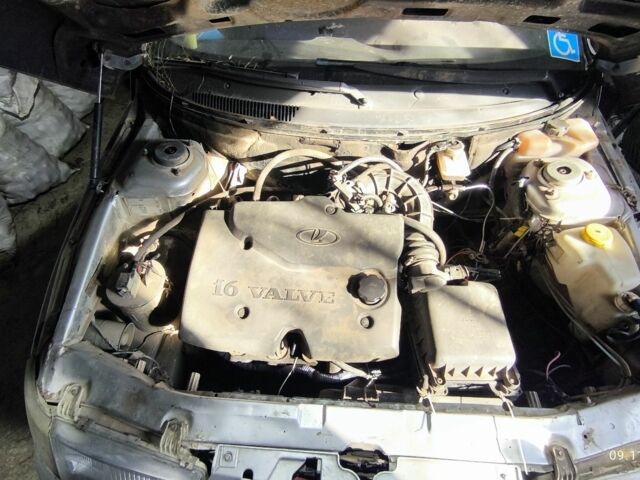 Серый ВАЗ 2110, объемом двигателя 0 л и пробегом 200 тыс. км за 529 $, фото 3 на Automoto.ua