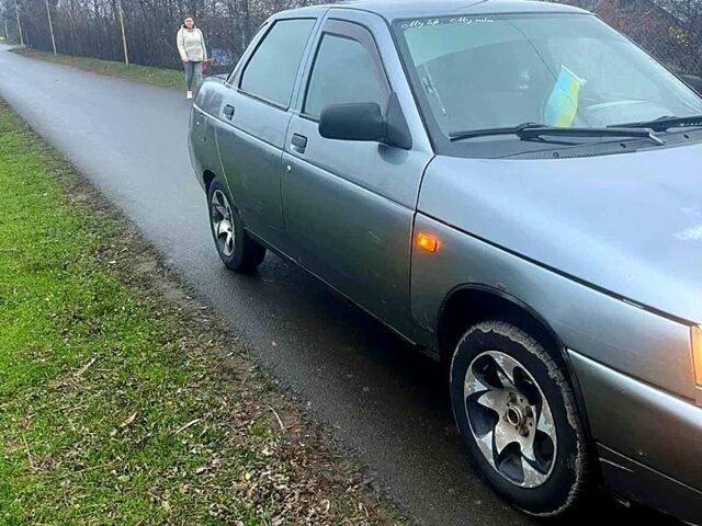 Серый ВАЗ 2110, объемом двигателя 1.6 л и пробегом 220 тыс. км за 1500 $, фото 3 на Automoto.ua