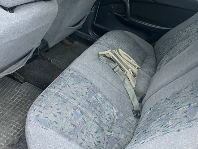 Серый ВАЗ 2110, объемом двигателя 1.6 л и пробегом 200 тыс. км за 1600 $, фото 2 на Automoto.ua