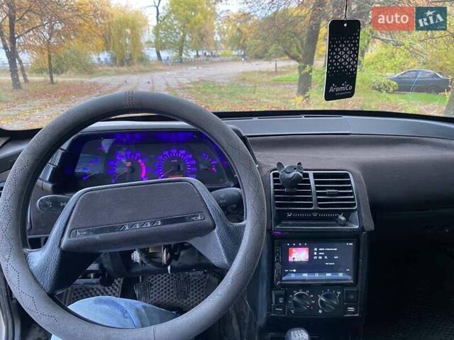 Серый ВАЗ 2110, объемом двигателя 1.6 л и пробегом 240 тыс. км за 2450 $, фото 2 на Automoto.ua