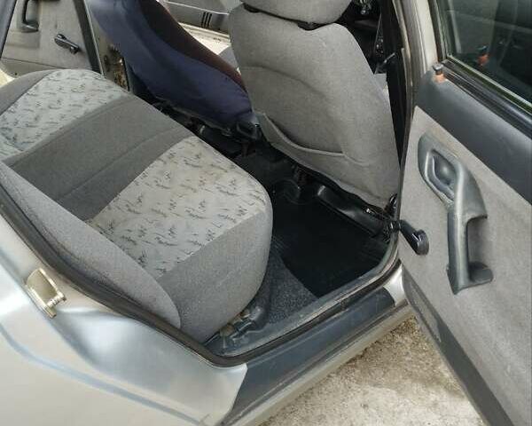 Серый ВАЗ 2110, объемом двигателя 1.6 л и пробегом 170 тыс. км за 1200 $, фото 6 на Automoto.ua