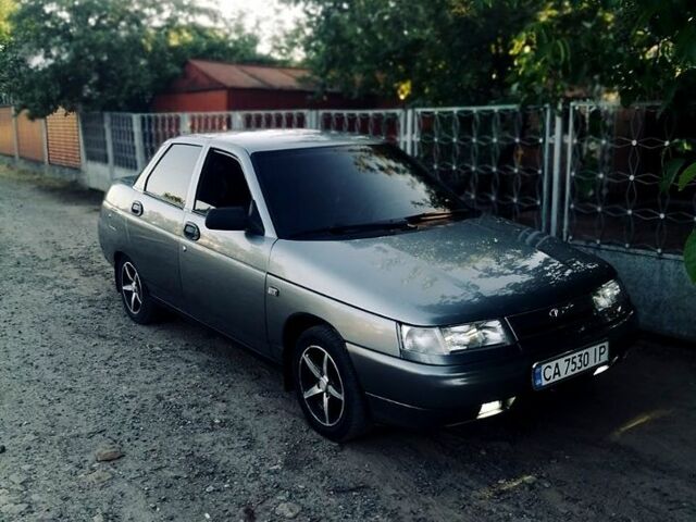 Серый ВАЗ 2110, объемом двигателя 1.6 л и пробегом 211 тыс. км за 2500 $, фото 5 на Automoto.ua