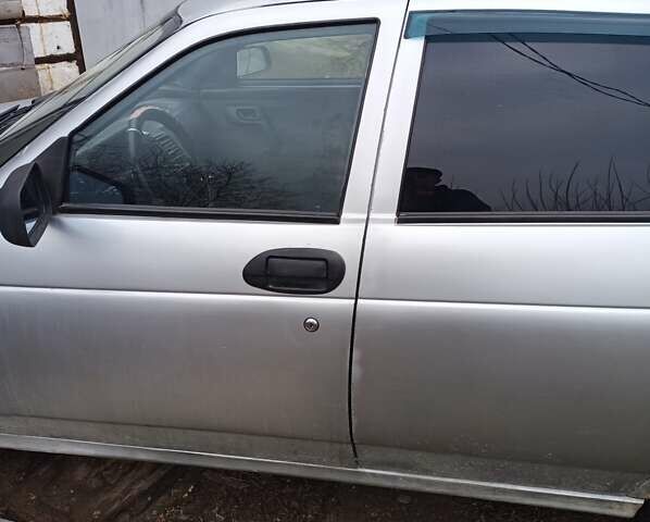 Серый ВАЗ 2110, объемом двигателя 1.6 л и пробегом 300 тыс. км за 1400 $, фото 4 на Automoto.ua