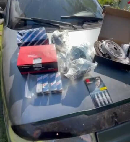 Сірий ВАЗ 2110, об'ємом двигуна 1.6 л та пробігом 330 тис. км за 1550 $, фото 2 на Automoto.ua